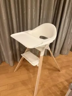 ストッケ クリック (Stokke Clikk) ホワイト｜専用クッション付 Stokke ストッケ クリック ホワイト - メルカリ