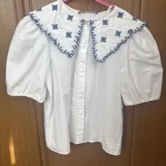 ZARA 刺繍ビッグカラーブラウス Sサイズのサムネイル