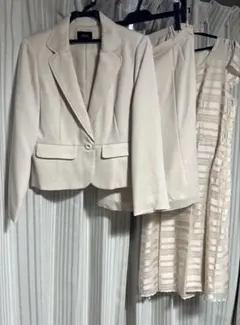 お値下げ！クリーム色フォーマルスーツ3点セット　11号