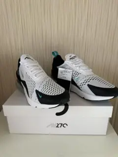 ナイキエアマックス270