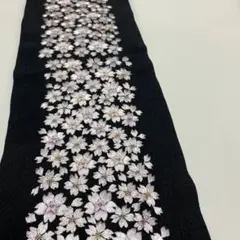 桜刺繍 半襟 正絹黒
