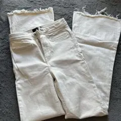 Bershka フレアデニム オフホワイト