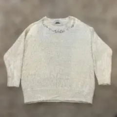 最安値 美品 AZUL モヘア フェザー ホワイト ビジュー セーター
