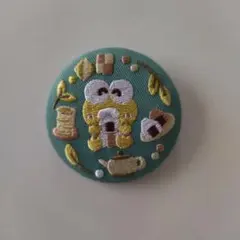 サンリオ キャラクター　ピンバッジ　ケロケロケロッピ　刺繍　缶バッジ　バッジ