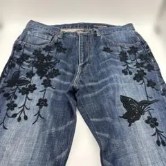 Item thumbnail for item 6bb2afbb-3f66-46b3-87b9-d57984e3cba6