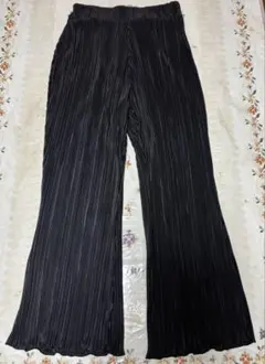 しまむら ブラックプリーツサテンワイドパンツ Lサイズ