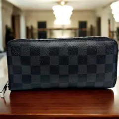 【極美品】ルイヴィトン　ダミエグラフィット　ヴェルティカル　G5