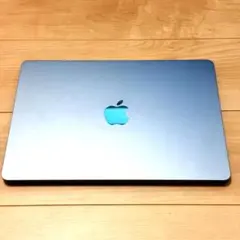 Apple MacBook Air M2 （RAM:8GB/SSD:256GB）のサムネイル