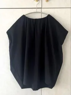 美品 アンタイトル UNTITLE コクーンシルエットカットソー シルケットのサムネイル