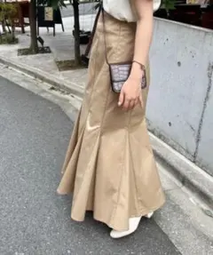 NICECLAUP マチ付マーメードスカート ベージュ