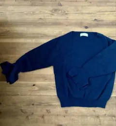美品　セーター　ニット　紺色　長袖