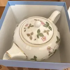 WEDGWOOD Wild Strawberry ティーポット