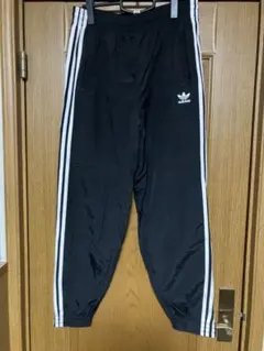 新品タグ付】adidas ファイヤーバード トラックパンツ 黒 IL8763