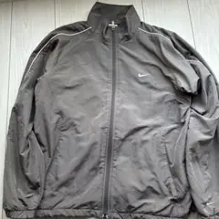 Nike ウィンドブレーカー　ブラウン