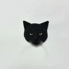 羊毛フェルト 猫ブローチ サビ猫 トーティーシェル - メルカリ