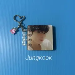 BTS Jungkook 'ELLE'アルバムキーホルダー（4photos）