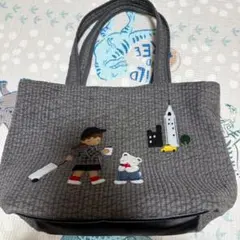 【メルカリ最安値】familiarファミリア　ピオヌンナル　バッグ　ダークグレー familiarファミリア ピオヌンナル バッグ ダークグレー - メルカリ