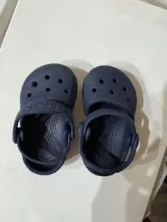 Crocs ベビーサンダル ネイビーのサムネイル