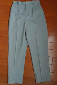 グレー スラックス Sサイズ センタープレス