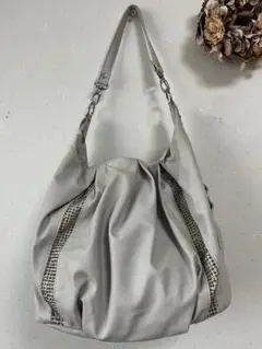 シルバー ドレープデザイン ショルダーバック