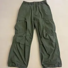 オリーブグリーン カーゴパンツ