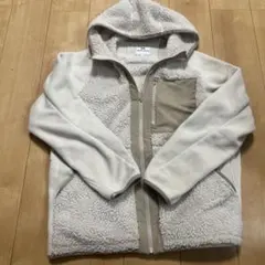 ユニクロ　マウンテニアリングフリースパーカーL