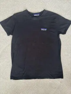 patagonia風　ブラック Tシャツ ロゴ入り