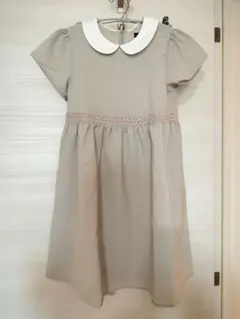 BeBe 丸襟 半袖 ワンピース ベージュ 発表会のサムネイル