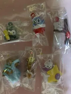 ロイズ　クリスマスミニフィギュア　2025