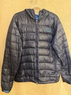 黒 ダウンジャケット