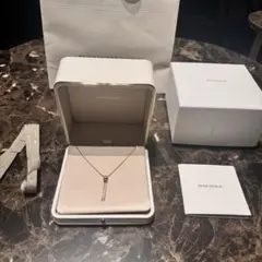 BOUCHERON ブシュロン　キャトル クラシック タイネックレス スモールのサムネイル