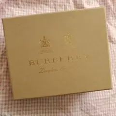 BURBERRY ギフトボックス ベージュ