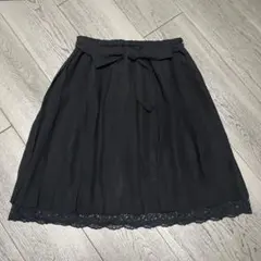 Feroux/黒いプリーツスカート リボン付き/M