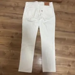 Levi's ホワイトスリムフィットデニム