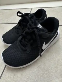 美品‼️ Nike ナイキ ブラック スニーカー　18cm