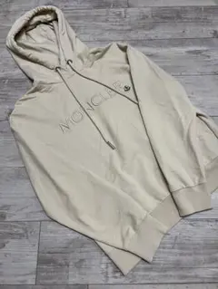 MONCLER ベージュ パーカー XSのサムネイル