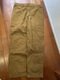 ユニクロ　ベイカーパンツ　ベージュ　ベーグル　ミリタリーパンツ