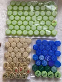 ペットボトルキャップ　約130個
