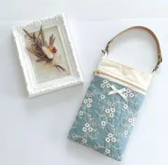 スマホポーチ　サコッシュ　小物入れ　レース　ハンドメイド