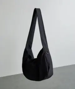 TRAAT BATES Series | Large Hobo Bag - メルカリ