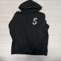2026年最新】sロゴ supreme パーカーの人気アイテム - メルカリ