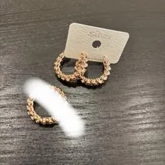 ピアス　動くパーツ　 ピンクゴールド色