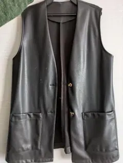 ブラック 合成皮革 ノーカラーベスト
