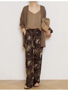 MUSE DeuxiemeClasse BotanicalSlitWidePT
