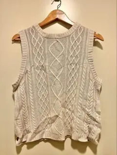 Mushroom (マッシュルーム) ケーブルニットベスト サイドボタン