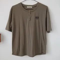 Tシャツ カーキのサムネイル