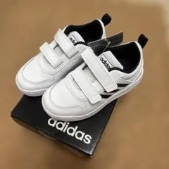 新品　adidas ホワイト スニーカー マジックテープ 17cm