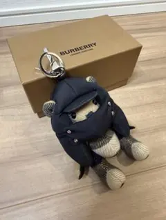 Burberry ロンドン本店　トーマスベア キーホルダー チャームのサムネイル