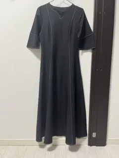 配色ステッチ 半袖ワンピース ブラック
