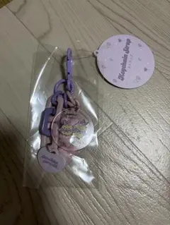 スリーコインズ　すみっコぐらし　ストラップ　えびてんのしっぽ